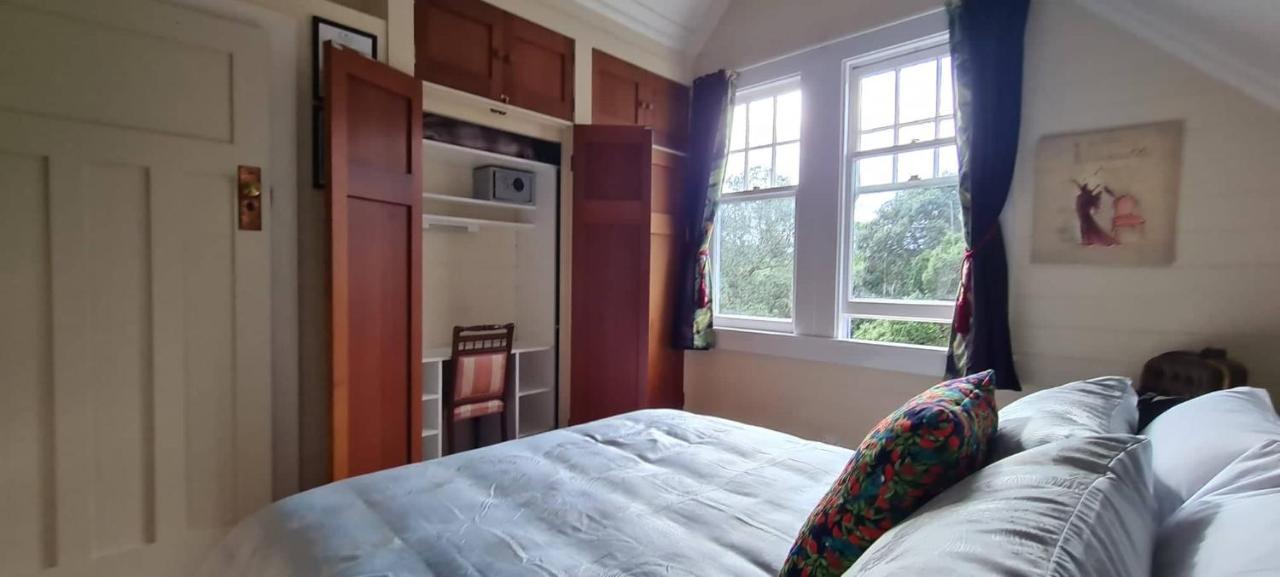 לינה וארוחת בוקר אוקלנד Dovecote House מראה חיצוני תמונה